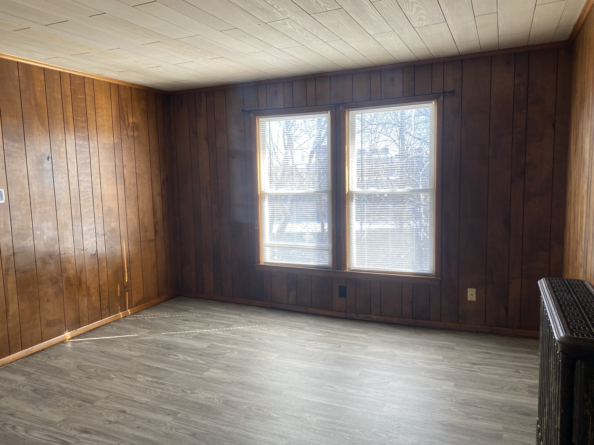 Family room - 28 Newbury St