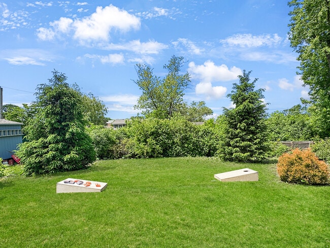 Building Photo - 7830 Sprucewood Ave
