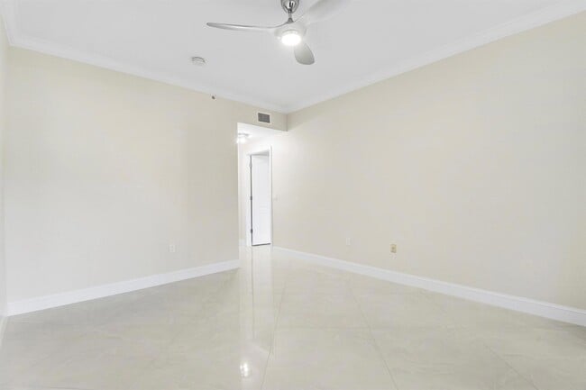 Building Photo - 11010 Legacy Dr