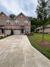 Building Photo - Brick Townhome in Walkertown NC