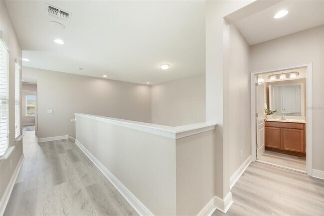 Building Photo - 14244 Walcott Avenue
