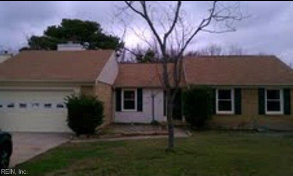 Primary Photo - 3792 Ridgeview Ct