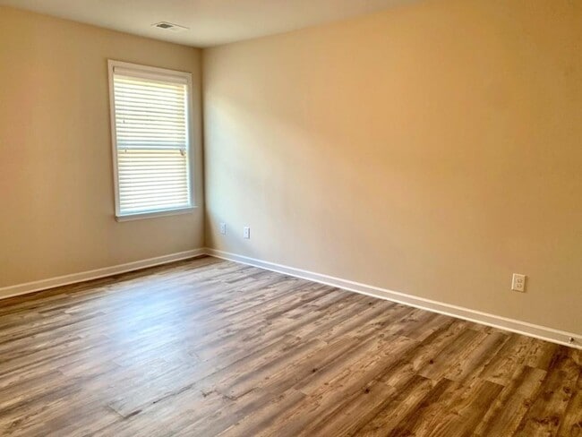 Building Photo - 7702 Fawn Cir