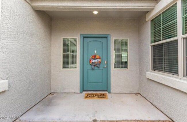 Building Photo - 3331 N 299th Dr