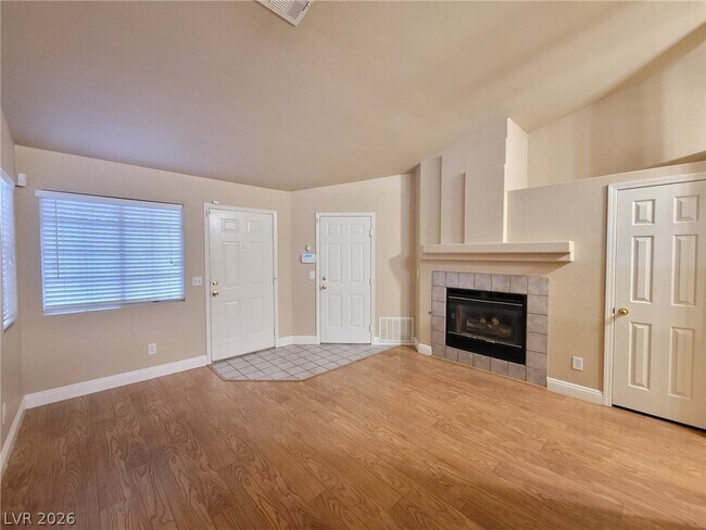 Building Photo - 8217 Broward Ln