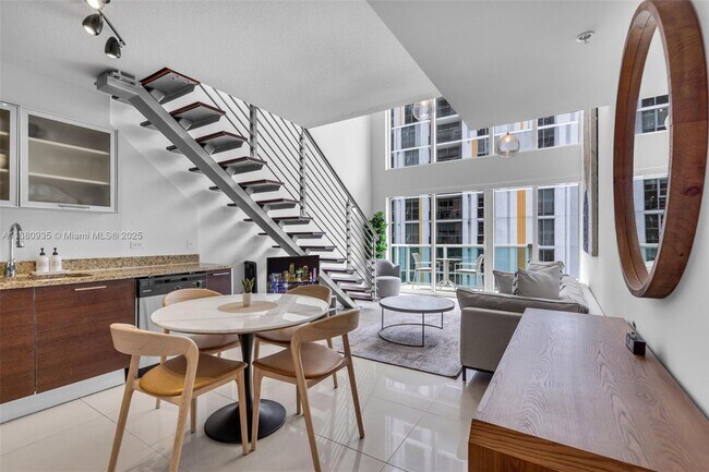 Building Photo - 41 SE 5th St