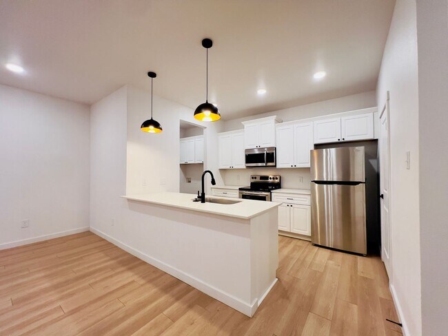 Building Photo - PRE-LEASING FOR AUGUST! Spacious 3-Bedroom Townhouse Near Texas Tech