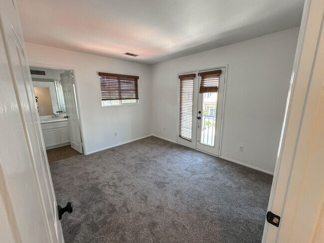 Building Photo - 24623 Montevista Cir