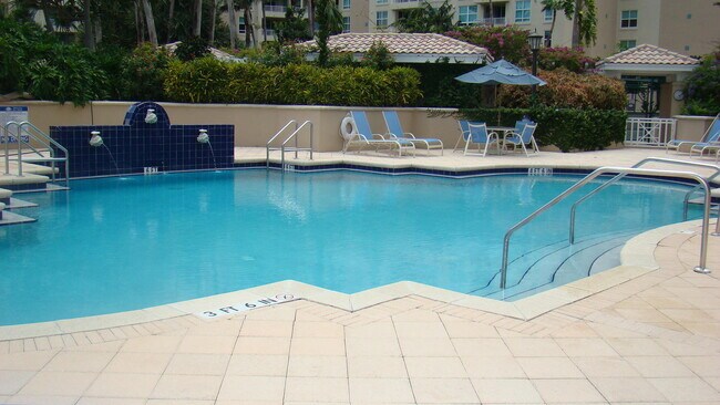 Building Photo - 3700 S Ocean Blvd