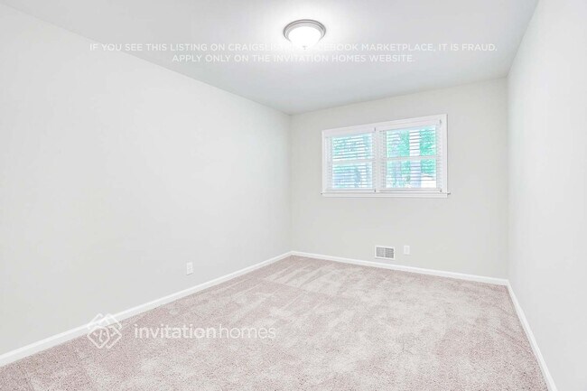 Building Photo - 4430 Pullen Ln SW