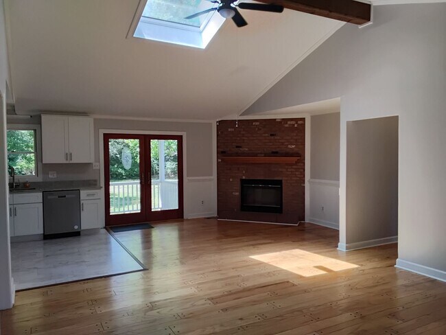 Building Photo - 4331 NC-24