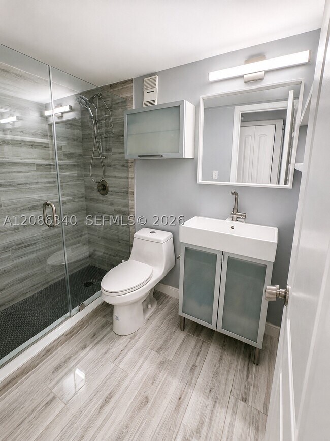 Building Photo - 15705 W Waterside Cir