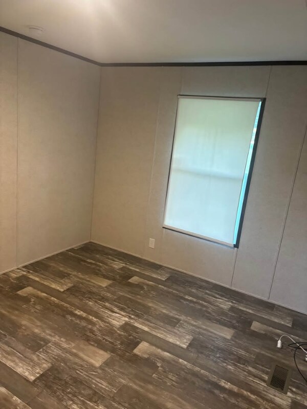 Building Photo - 308 N Main St