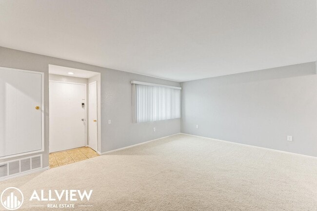 Building Photo - 16781 Bardon Ln