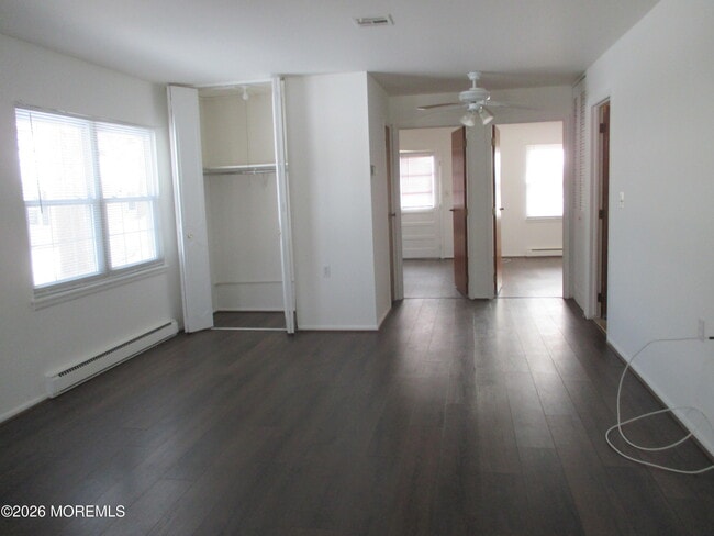 Building Photo - 306C W Malvern Ct