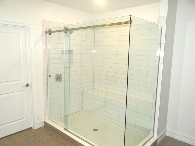 Building Photo - Brand new home in Zephyrhills