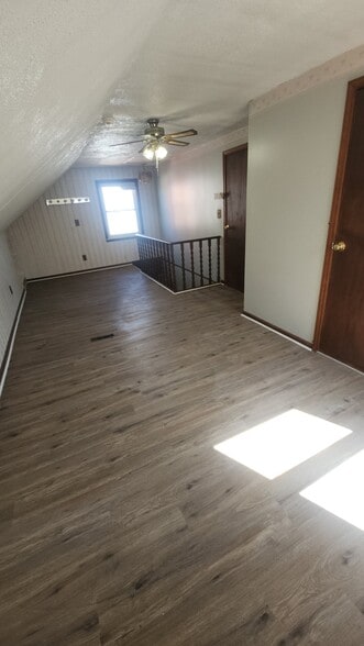 Building Photo - 6978 Mayburn St