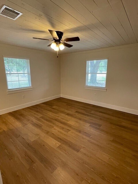 Building Photo - 15230 TX-36