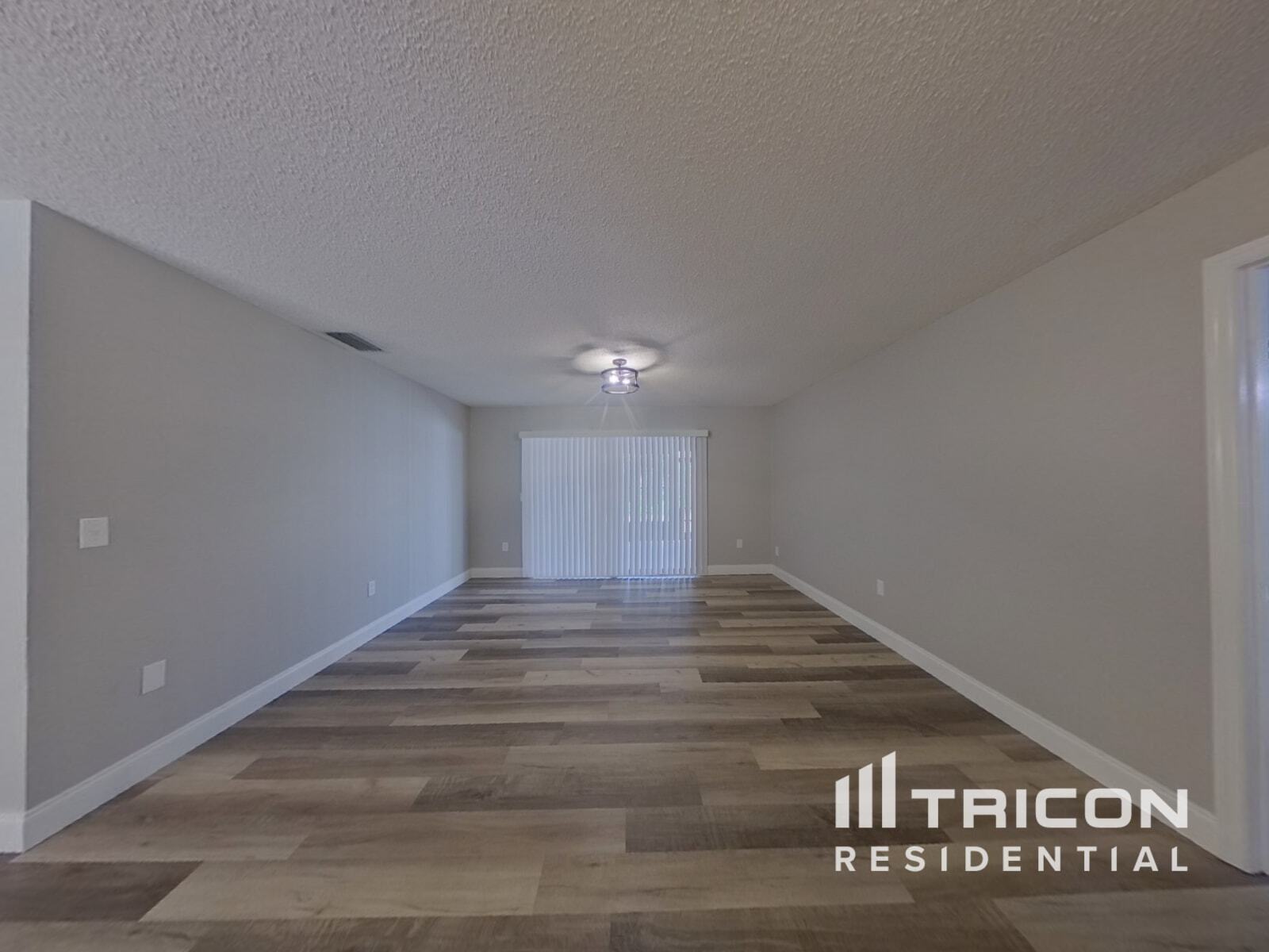 Building Photo - 1535 Bay Hill Cir