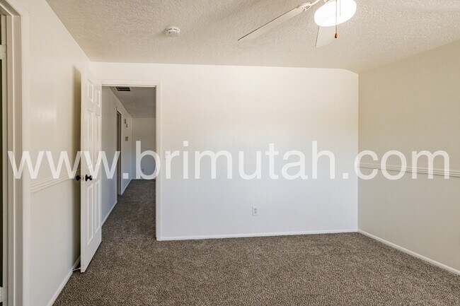 Building Photo - 3738 S 700 E