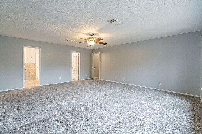 Building Photo - 1519 Jasmine
