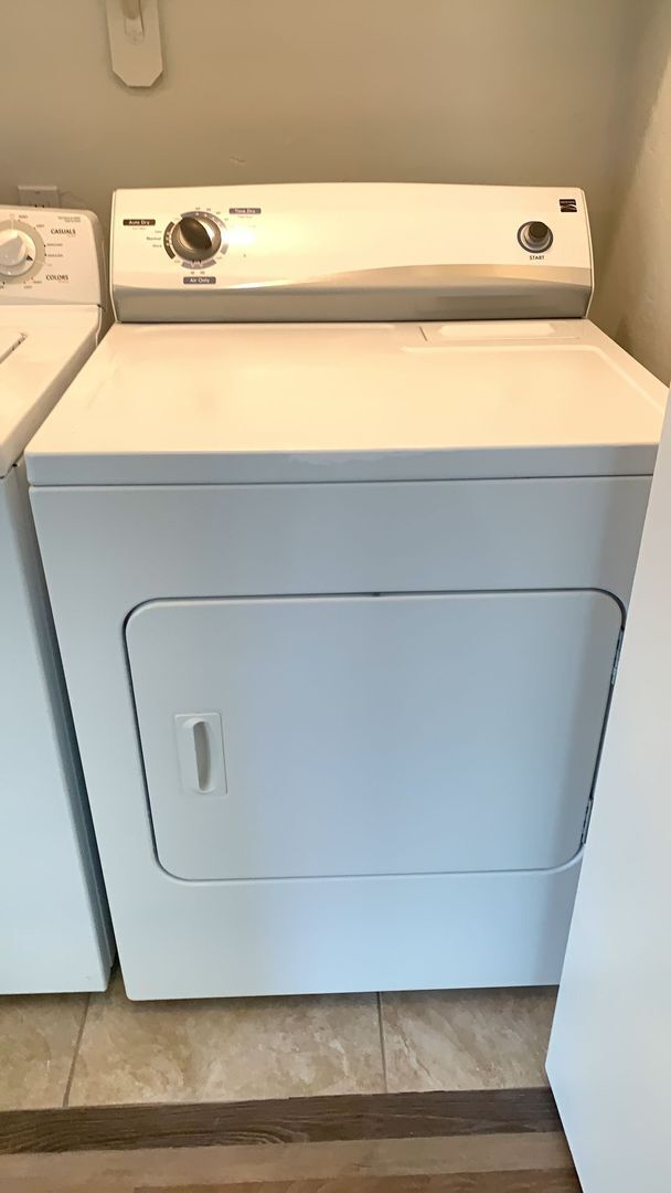 Building Photo - 336 E Limberlost Dr