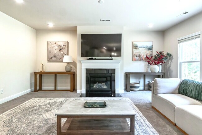 Building Photo - "Discover Spacious Living: 5-Bedroom Craftsman Home in Gated and Amenity-Rich Bretagne with Top-R...