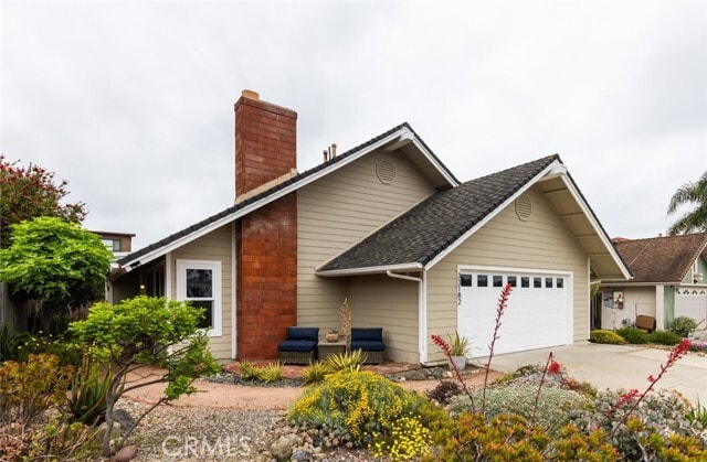 Building Photo - 33182 Santiago Dr