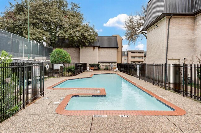 Building Photo - 8433 Hearth Dr
