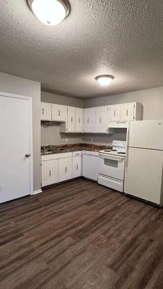 Building Photo - 210 Hendricks Blvd