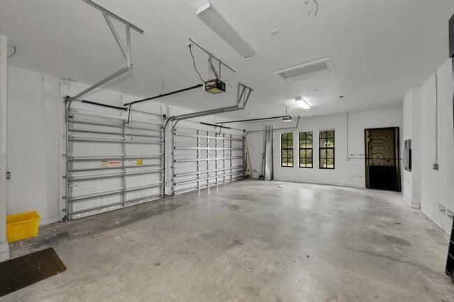 Building Photo - 16242 Rosecroft Terrace