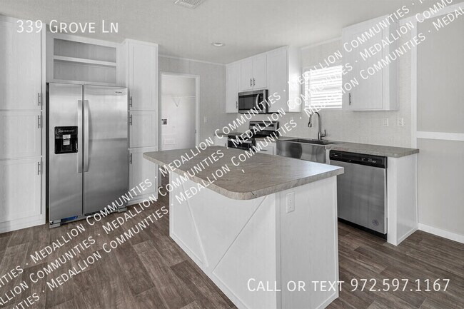 Building Photo - 339 Grove Ln