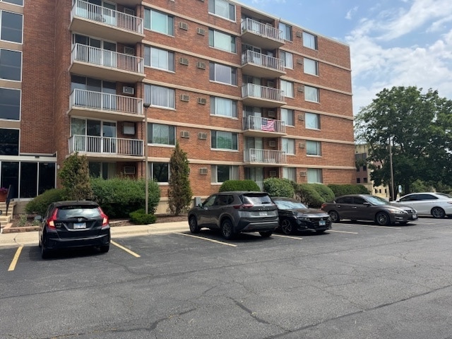 Building Photo - 2211 S Highland Ave