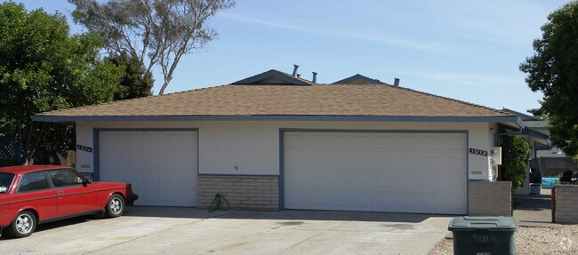 Primary Photo - 5313A-5313B Park Highlands Blvd