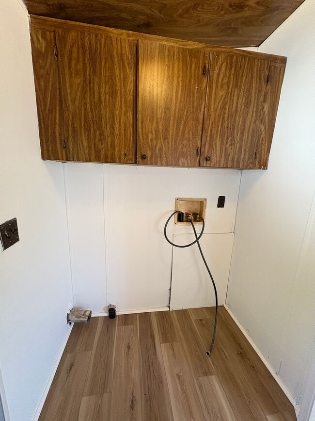 Building Photo - Two bedroom single wide on a private lot!