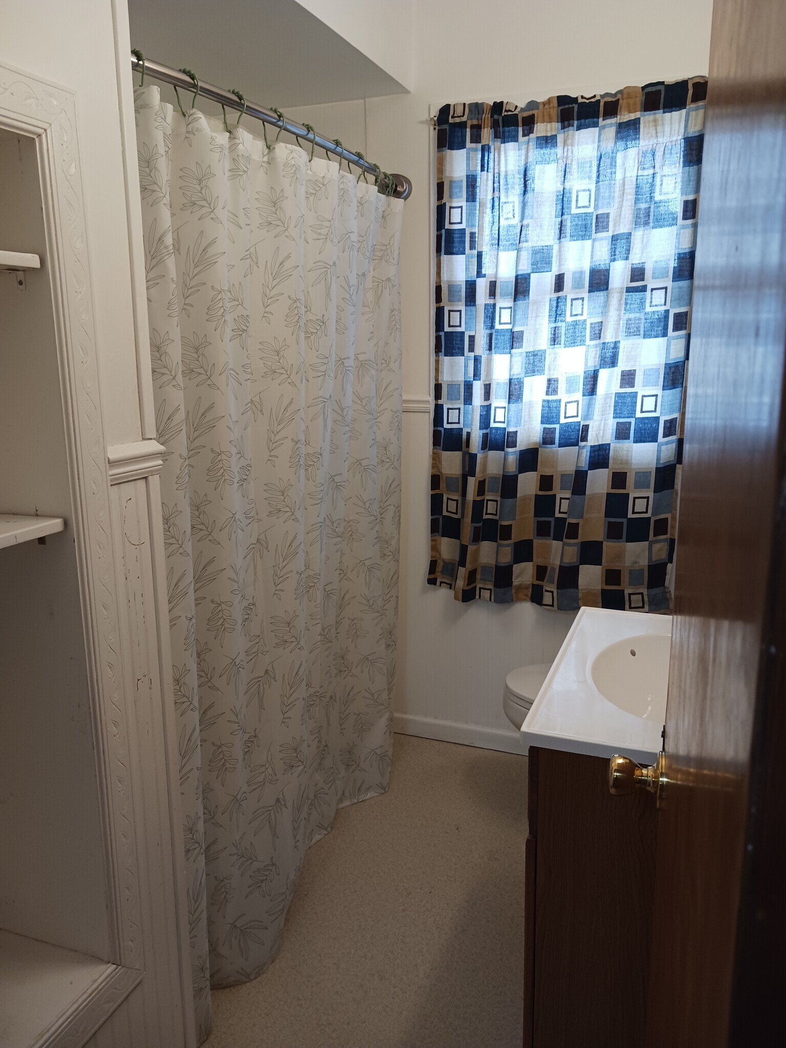 Building Photo - 33 Marshall Dr