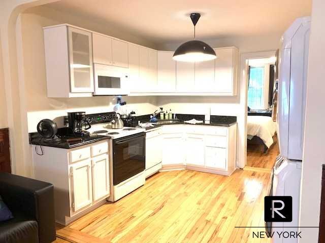 Building Photo - 591 Jefferson Avenue