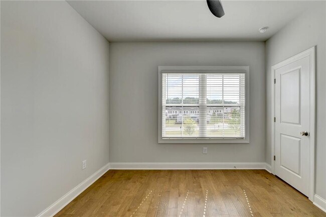 Building Photo - 4536 Molder Dr