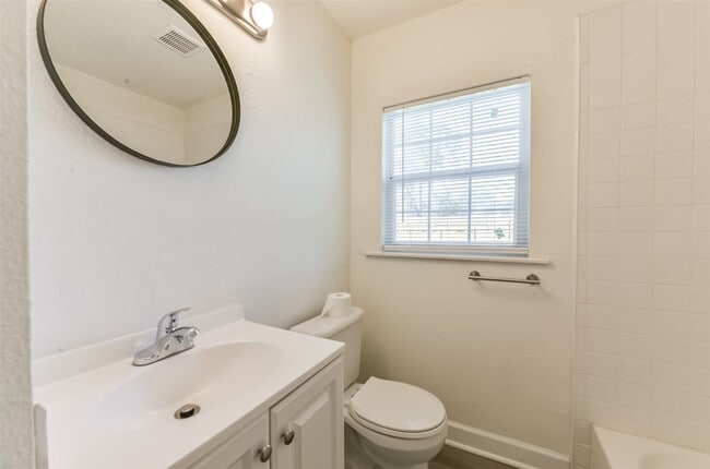 Building Photo - 8229 Carolwood Dr