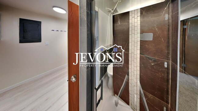 Building Photo - Water and sewer included! Comfortable 3-be...