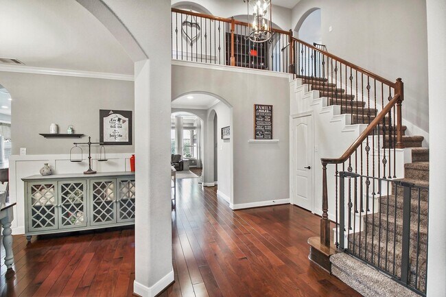 Building Photo - 10611 Red Cedar Hollow Dr