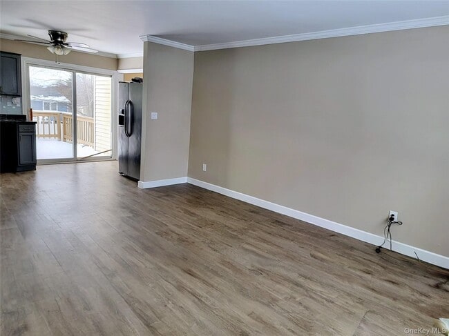 Building Photo - 19 Essex Rd