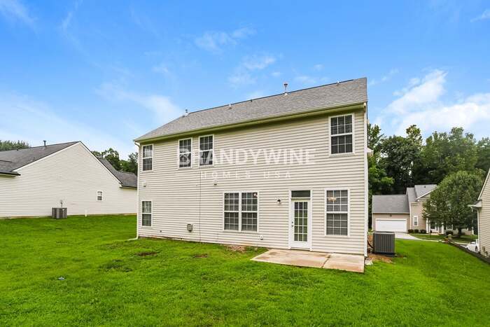 Building Photo - 529 Grantham Ln