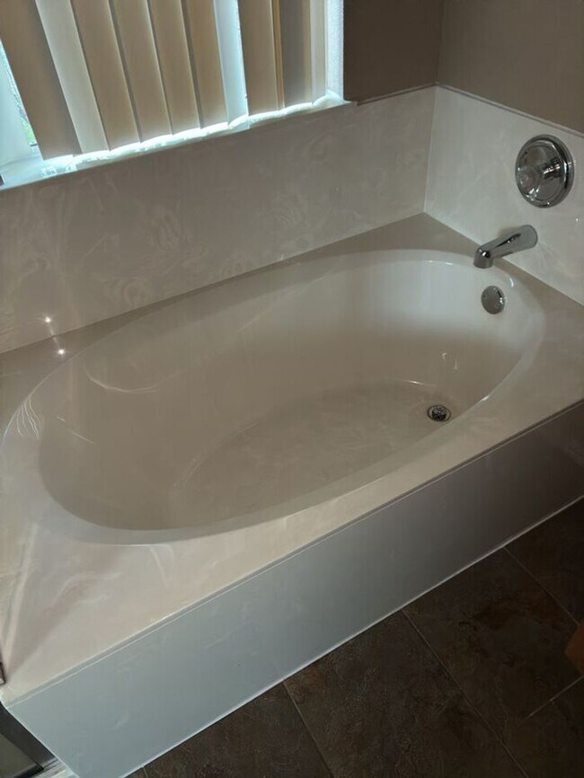 Building Photo - Charming 3BR 2BA w/ Attached Garage • Covered Patio in Pflugerville