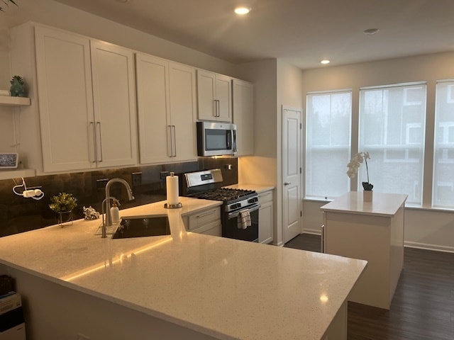 Building Photo - 522 Wolverine Dr