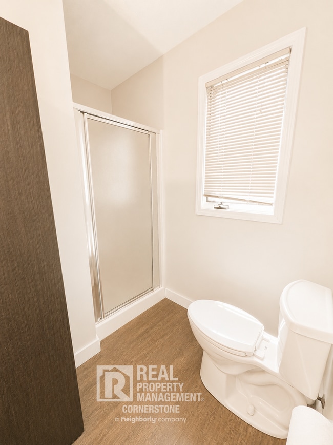 Building Photo - Spacious 4BD Home in Orchard Meadows | Finished Basement | Large Backyard