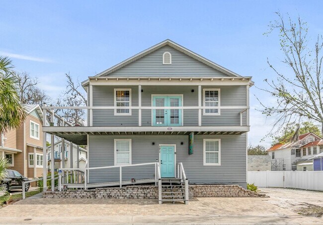 Building Photo - 171 Riberia St