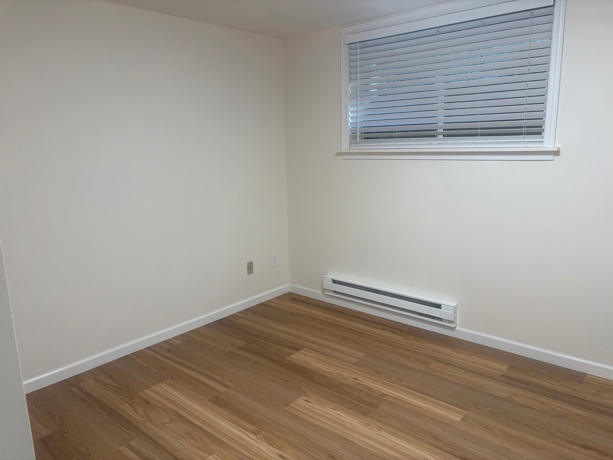 Building Photo - 7409 Hill Ave