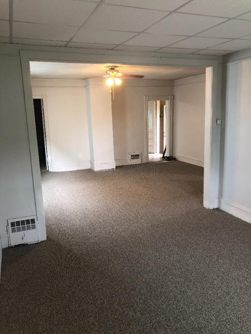 Building Photo - 1315 N 6th St