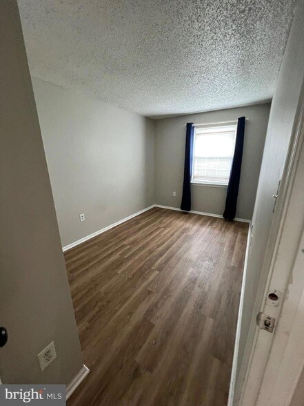 Building Photo - 12211 Stevenson Ct